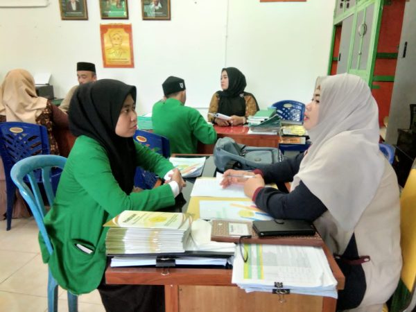 Ujian Komprihensif Gelombang 2, Mengukur Kemampuan Berpikir Mahasiswa STAI Al Hikmah Tanjungbalai Ujian Komprihensif Gelombang 2, Mengukur Kemampuan Berpikir Mahasiswa STAI Al Hikmah Tanjungbalai