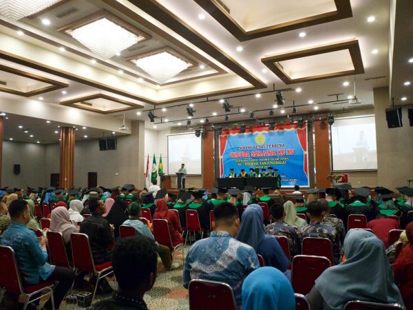 Sidang Senat Terbuka Wisuda Ke-XV 2024 Sekolah Tinggi Agama Islam Al Hikmah Tanjungbalai